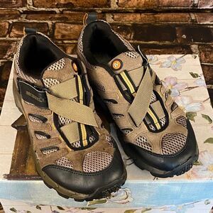 Merrell Running Shoes Low Top Women's Size 7 Tan & Brown Performance Wear